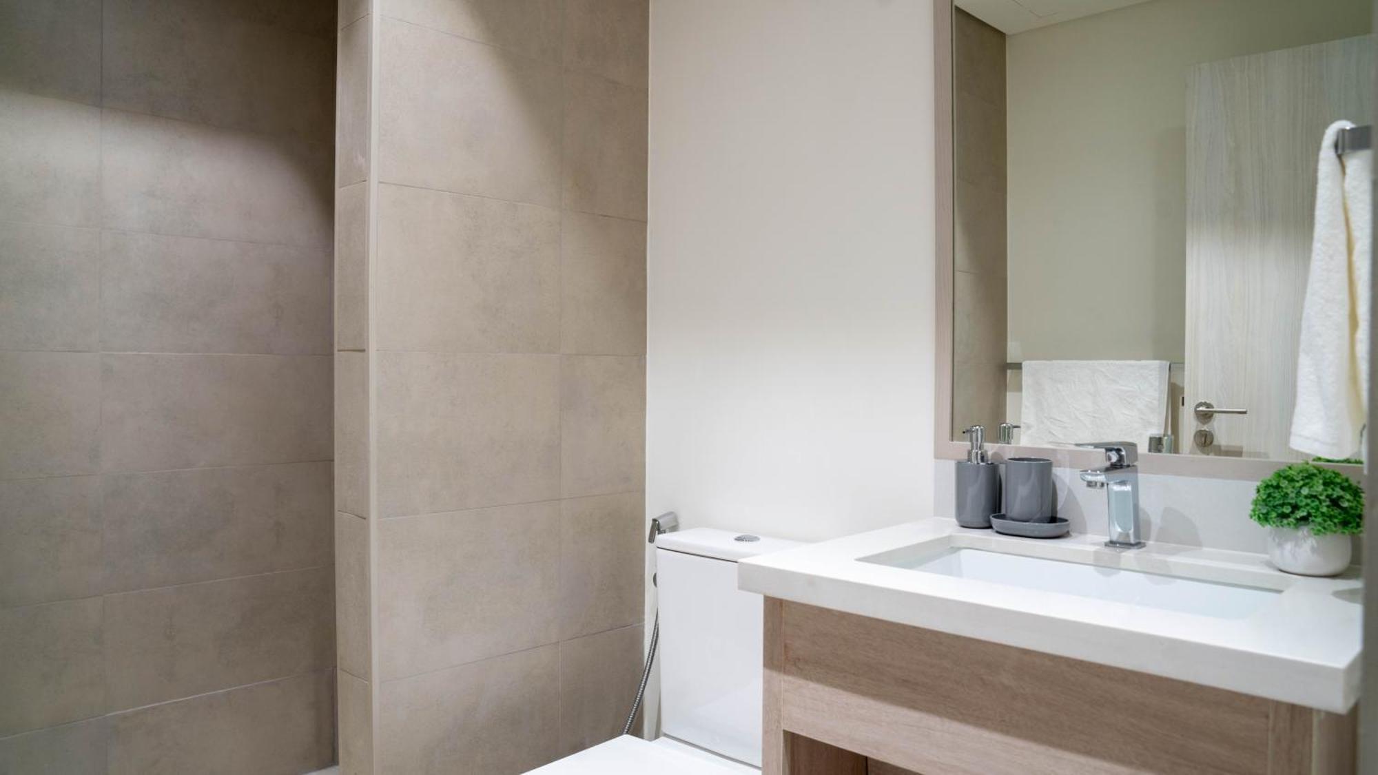 Luxury In Yas Holiday home *